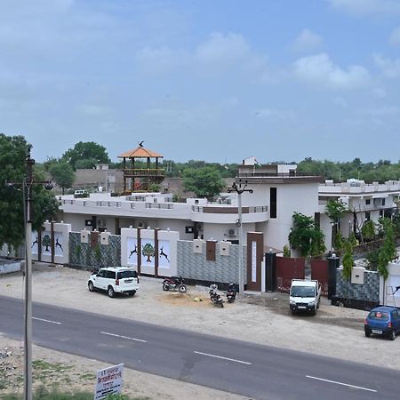 Modi Resort And Garden Chhāpar Екстериор снимка