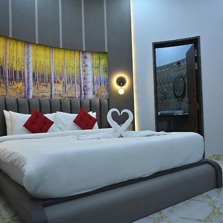 Modi Resort And Garden Chhāpar Екстериор снимка